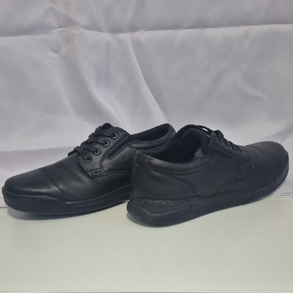 Nunn Bush Other - Nunn Bush Black Leather Oxfords